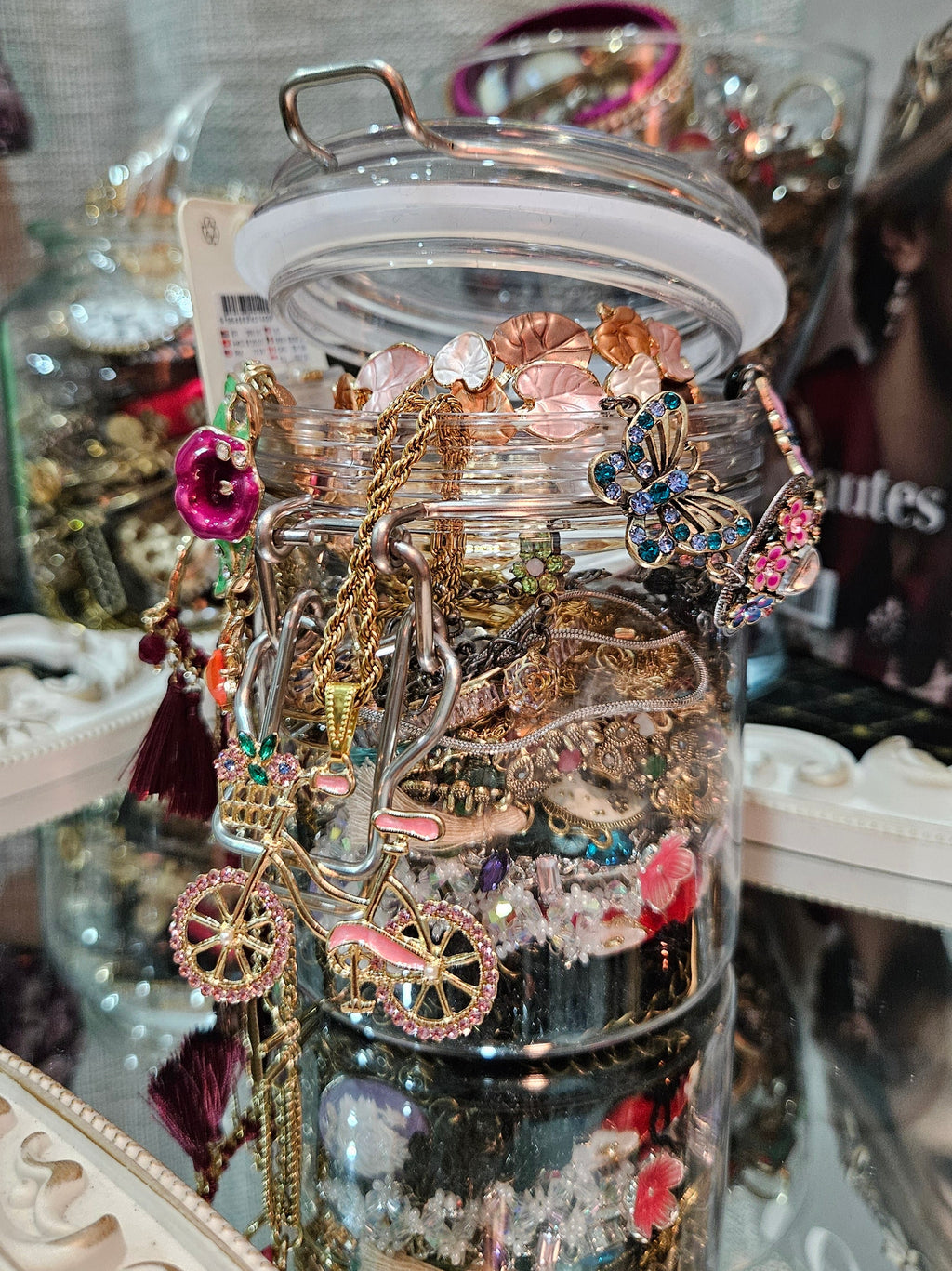 Mystery Jewellery Jar by Winterelly | Garden Flower Edition 🌸 | 40–45 Mix Gold & Silver Pieces | Limited Premium Collection